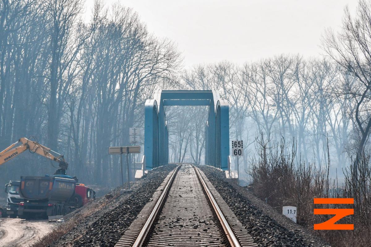 Fotoreportáž: Na trati z Lovosic do Loun již slouží dva nové mosty