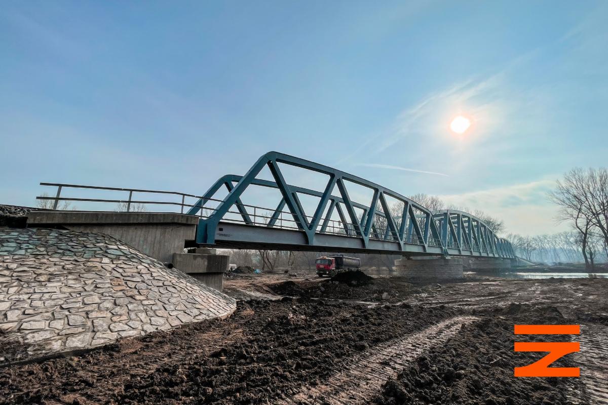 Fotoreportáž: Na trati z Lovosic do Loun již slouží dva nové mosty