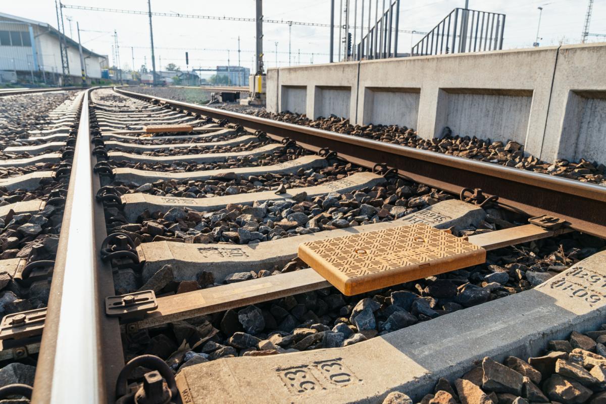 Naplno se rozjíždí revitalizace trati z Lovosic do České Lípy. Začínají nepřetržité výluky