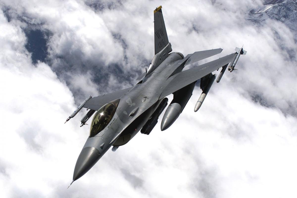 Dodání stíhaček F-16 Slovensku se opozdí, první dorazí až v roce 2024