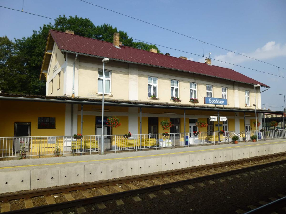 Před nádražím v Soběslavi vznikne přestupní terminál