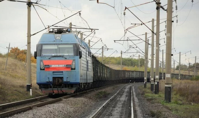 Ruské útoky na železnici si podle Kyjeva vyžádaly pět mrtvých