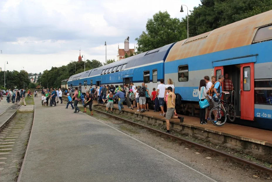 České dráhy reagují na opravu Barrandovského mostu! Posílí kvůli tomu vlaky mezi Braníkem a Zbraslaví