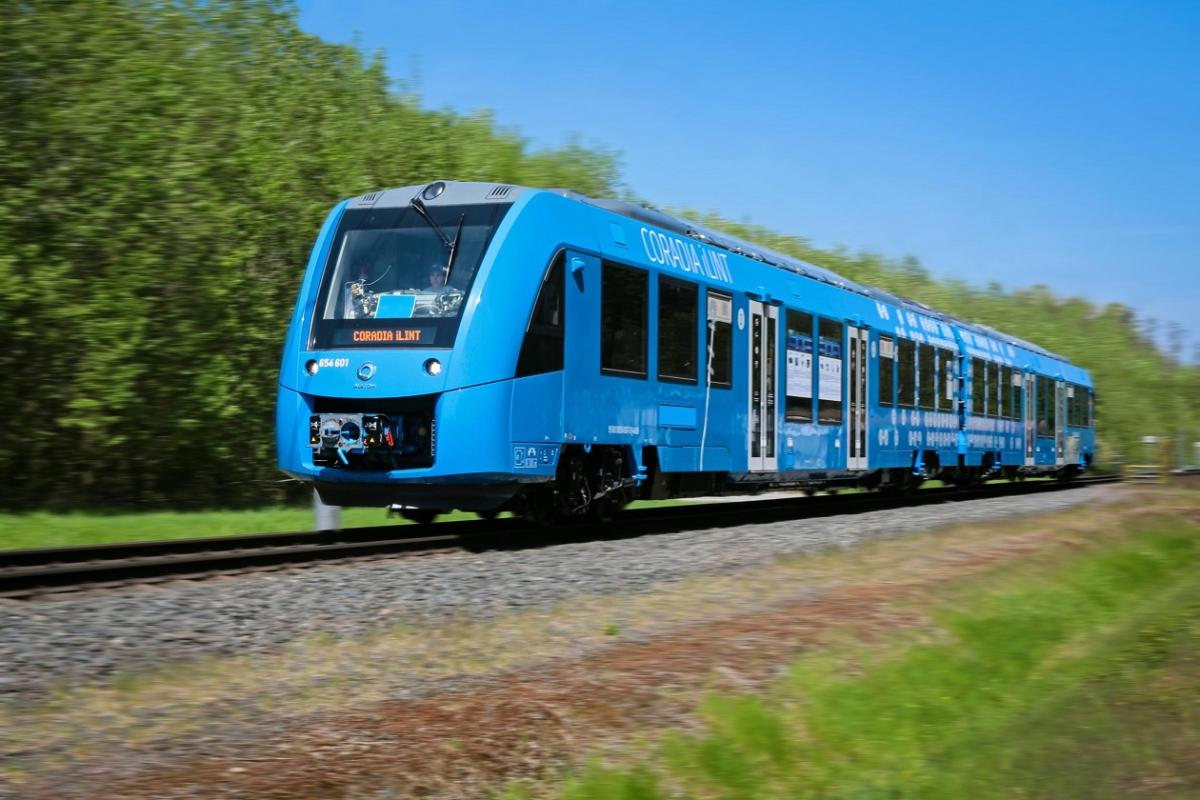 Vodíkový vlak ve středu skončí předváděcí jízdy Českem