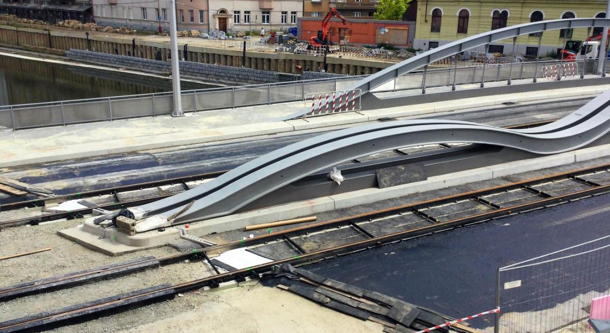Začátkem letních prázdnin se otevře nový most v Olomouci! Bude pojmenován po sochaři Renderovi