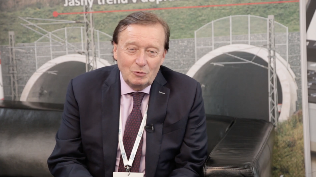 VIDEO: Generální ředitel АŽD Zdeněk Chrdle a jeho názory na budoucnost autonomních vlaků a nákladní dopravy