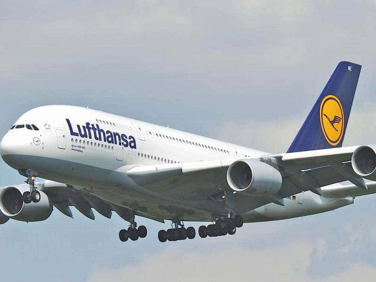 Lufthansa se díky vysokému růstu v nákladní divizi vrátila k zisku