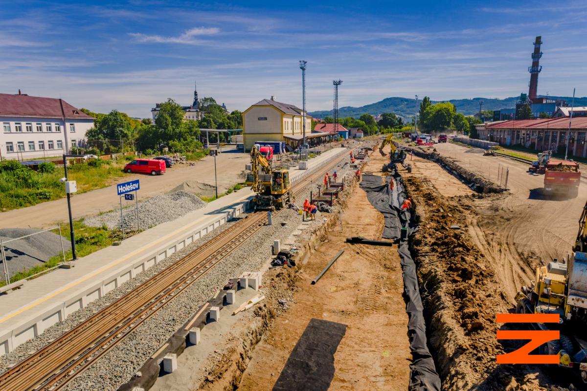 Fotoreportáž: Správa železnic pokračuje s rekonstrukcí stanice Holešov 
