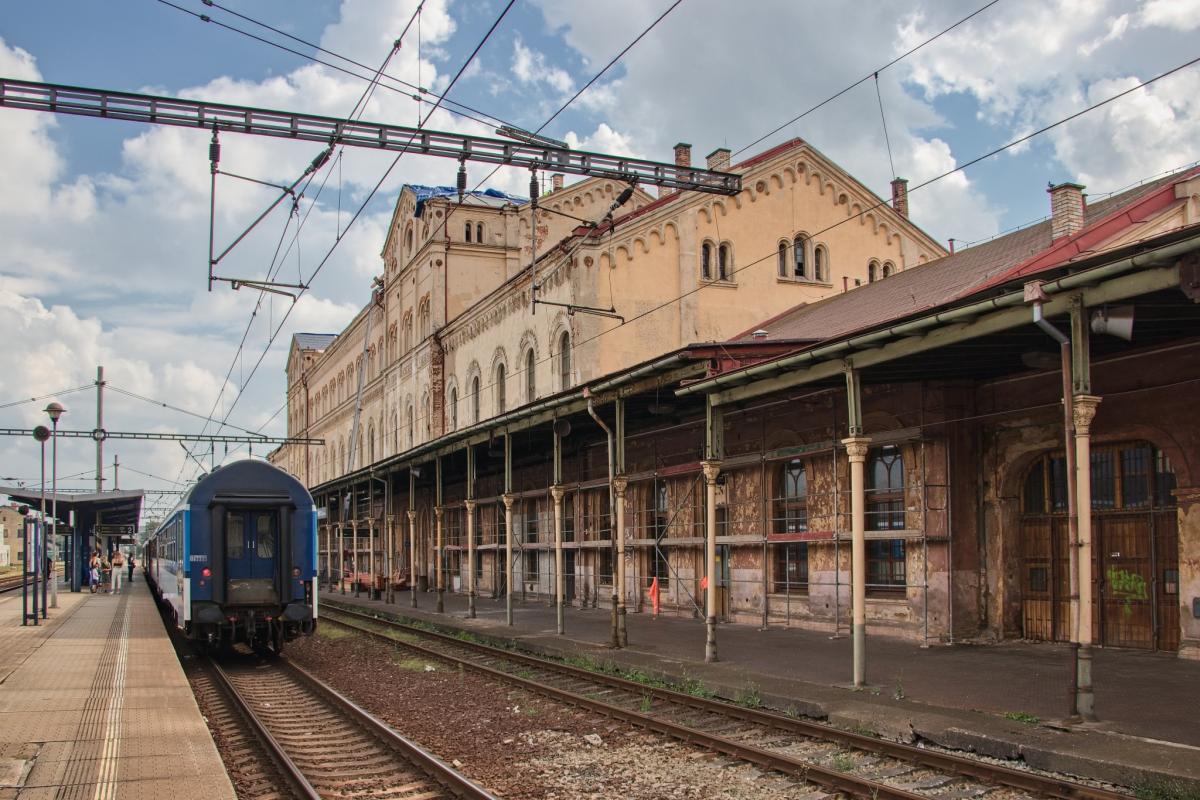 Rozjela se rekonstrukce výpravní budovy v Teplicích v Čechách! Správa železnic ji slavnostně zahájila