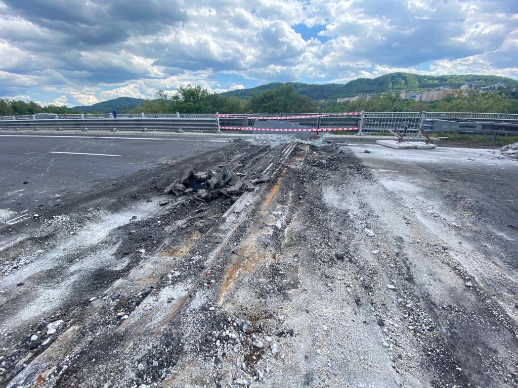 FOTOREPORTÁŽ: ŘSD dokončilo opravu mostů u Dalovic! Přes mosty se dá znovu jezdit