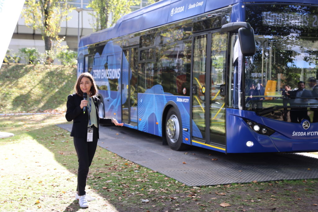 Nový vodíkový autobus Škoda H’CITY má zajistit ekologickou budoucnost v MHD