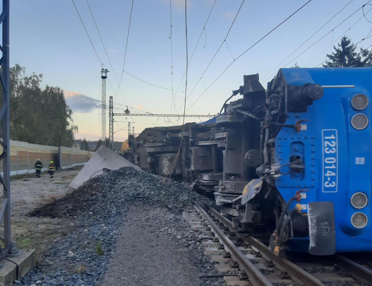 Probíhá vyšetřování železniční nehody v Poříčanech!
