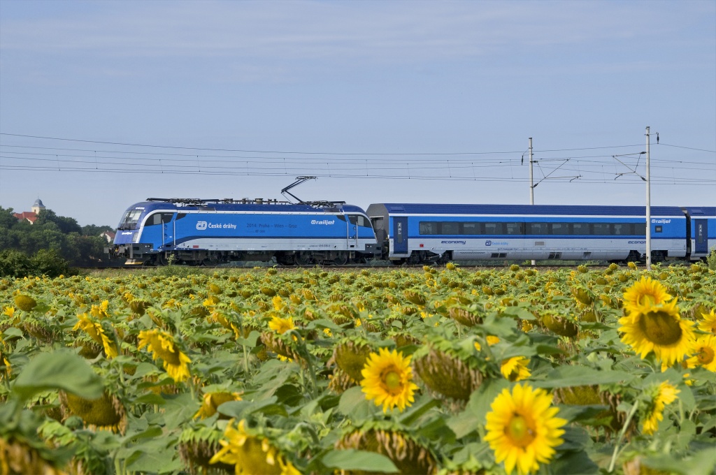 Změna železničního jízdního řádu přinese v roce 2023 rychlejší cestování a nové spoje!