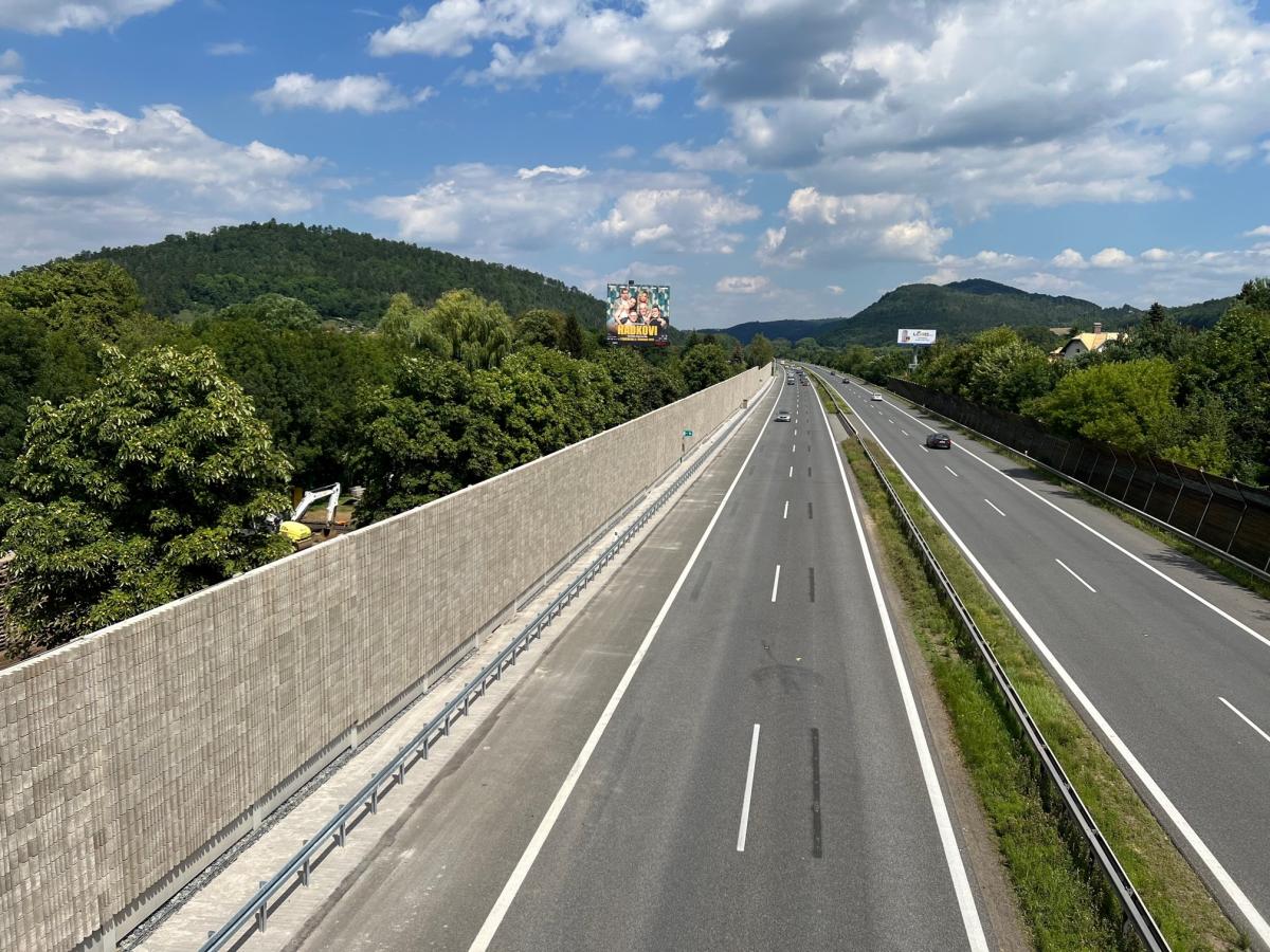 ŘSD má zhotovitele na výstavbu a přestavbu protihlukových stěn na dálnici D5 u Bavoryně