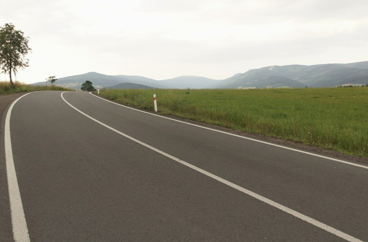 Snadnější dojíždění polských zaměstnanců. Pardubický kraj chce na opravu silnice využít přeshraniční projekty