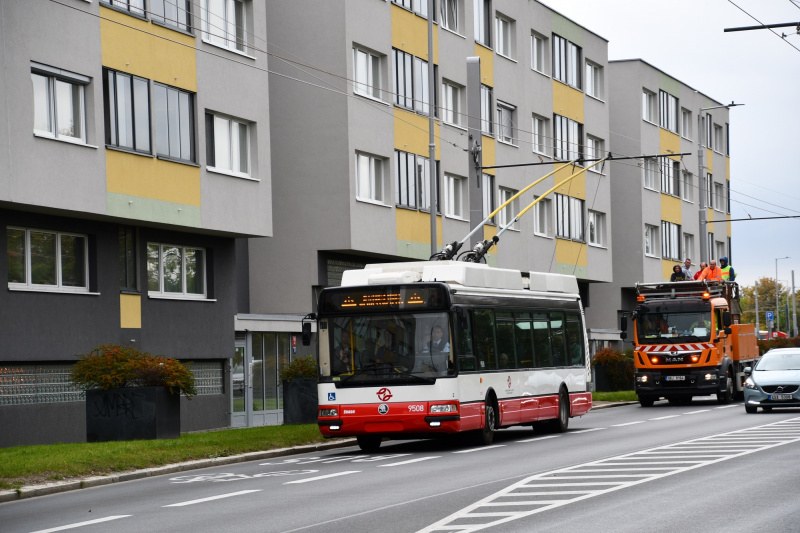 DPP bude elektrifikovat autobusovou linku č. 137 Na Knížecí – U Waltrovky