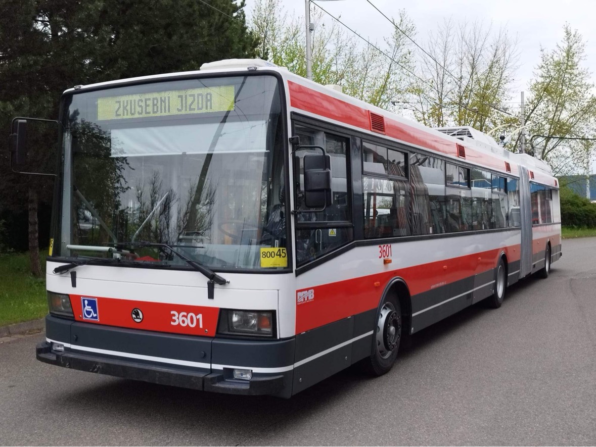 DPMB doplnil svou sbírku retrovozidel o nově zrekonstruovaný trolejbus Škoda 22Tr
