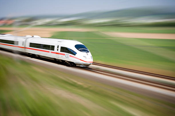 Vysokorychlostní expanze. Deutsche Bahn objednala dalších 73 jednotek ICE