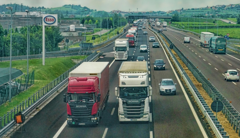 ČESMAD BOHEMIA: Výjimky ze zákazu jízd pomohou řidičům kamionů, ostatním život nezkomplikují