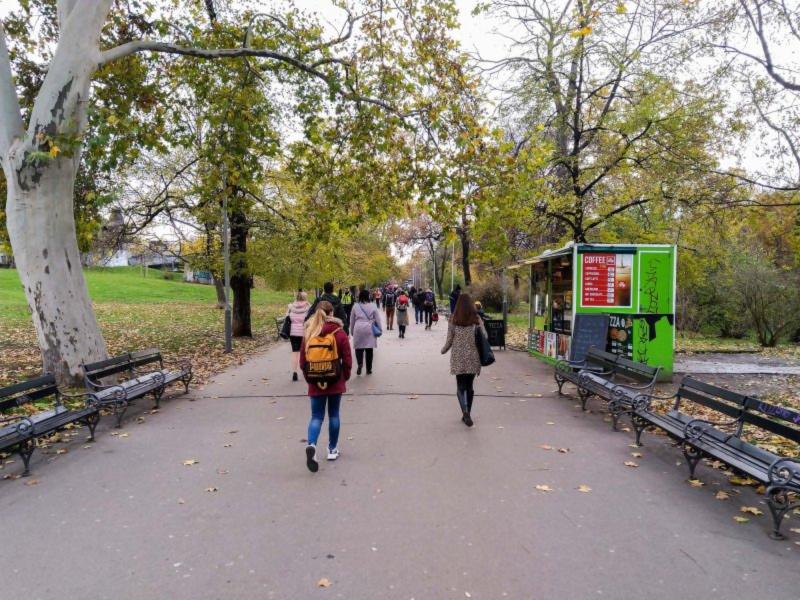 Praha chce získat do své správy Vrchlického sady, chystá revitalizaci území a tramvajovou trať