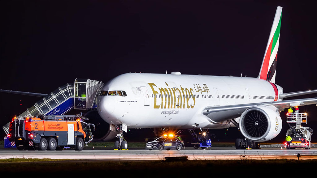 Letadlo Emirates z Dubaje poprvé přistálo v Ostravě! Za vše může kuriózní situace