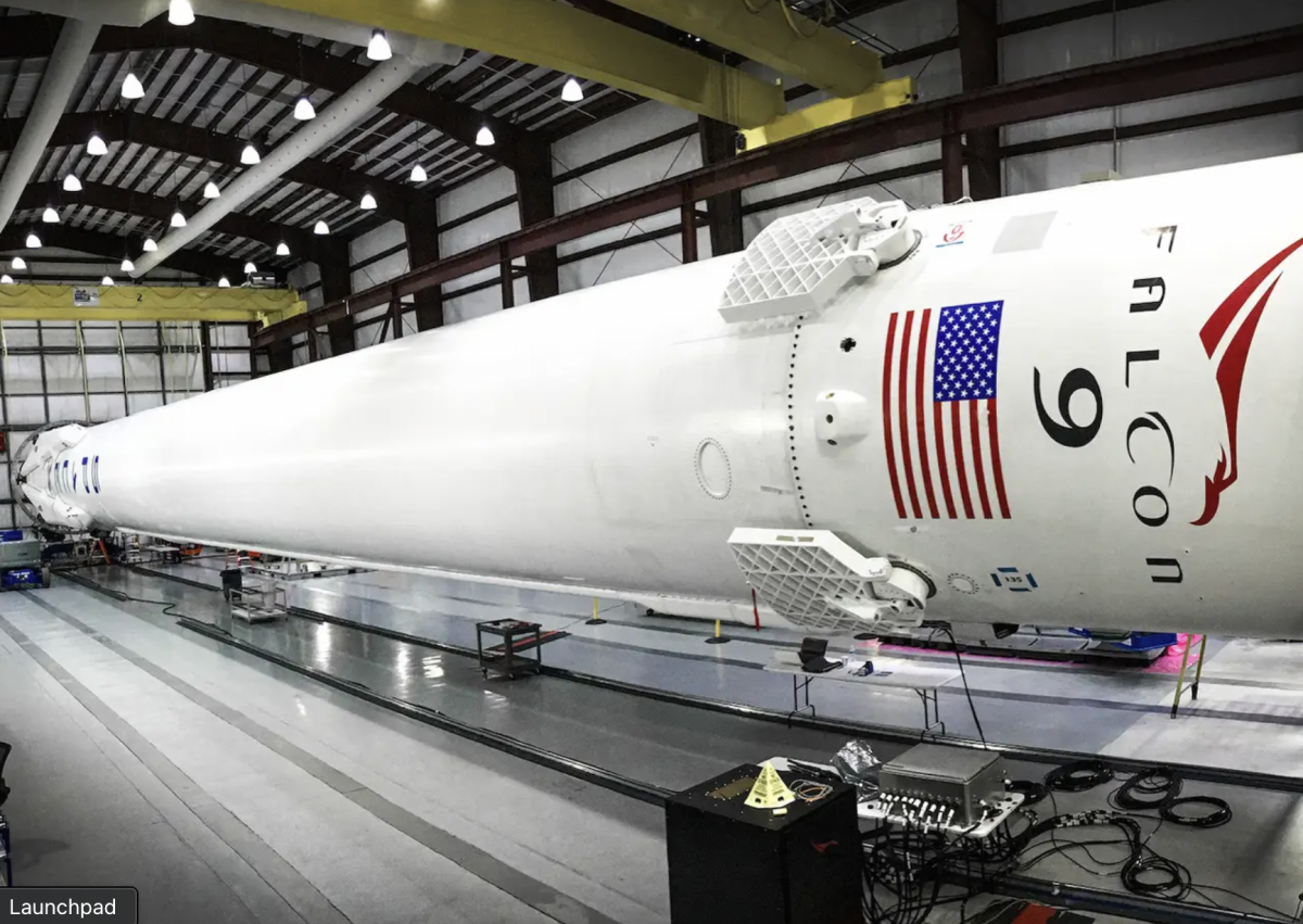 Raketa Falcon 9 vynesla do vesmíru 105 družic, na palubě je i družice z ČR
