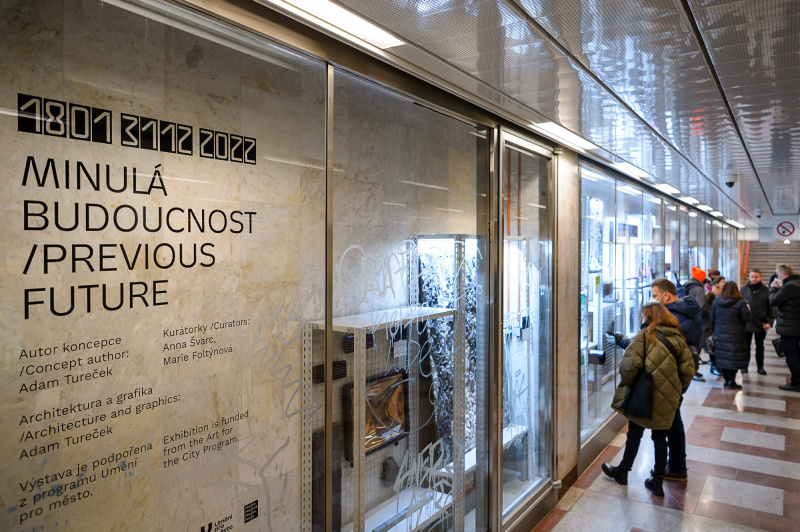 Futuristickou vizi pražského metra „Minulá budoucnost“ přibližuje výstava 
