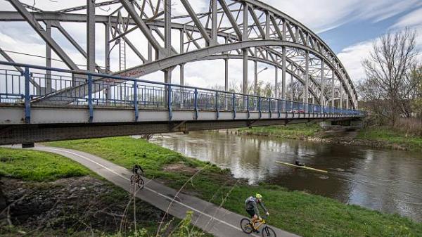 Most přes Odru bude během rekonstrukce průjezdný