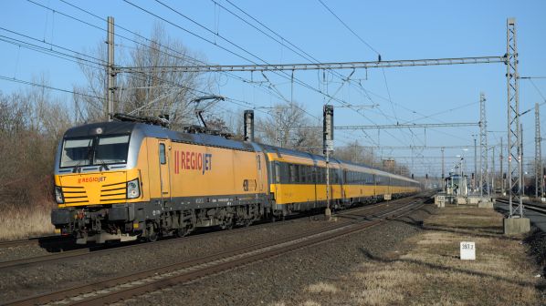 Noční vlaky z Prahy přes Berlín a Amsterodam do Bruselu zatím nevyjedou