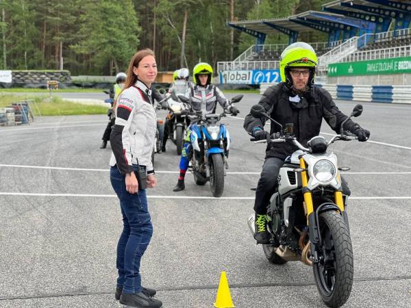 Motocyklisté se stále mohou hlásit na kurzy bezpečné jízdy 