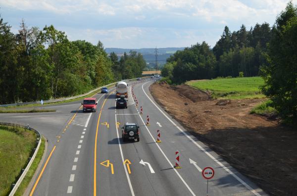 Kraje se budou těšit z příspěvku čtyř miliard od Státního fondu dopravní infrastruktury na opravy silnic