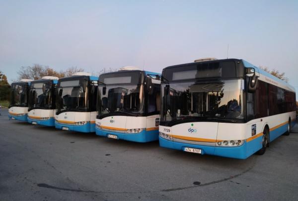 Ostravské autobusy pomáhají na Slovensku
