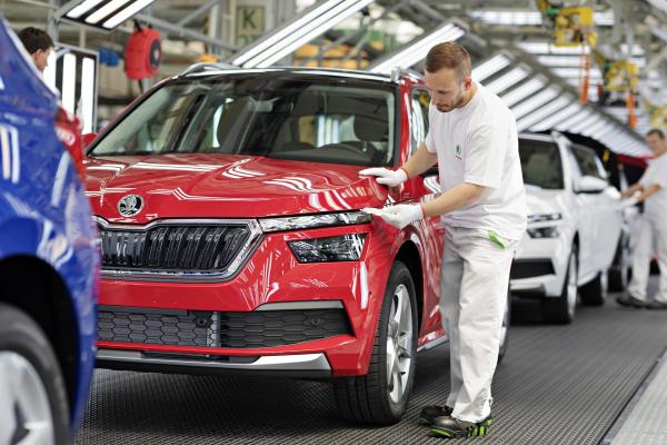 Škoda Auto obnovuje výrobu ve většině výrobních provozů