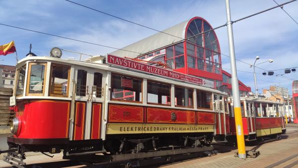 V Liberci bude jeden rok jezdit historická tramvajová souprava z Prahy