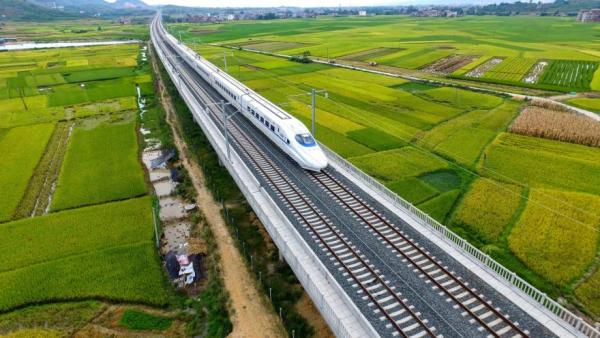 Vysokorychlostní železnice bude podle současných plánů SŽ stát 600 miliard Kč