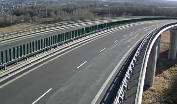 Aktuálně ze světa sociálních sítí: Rekonstrukce vozovky na mostě Chmelda 