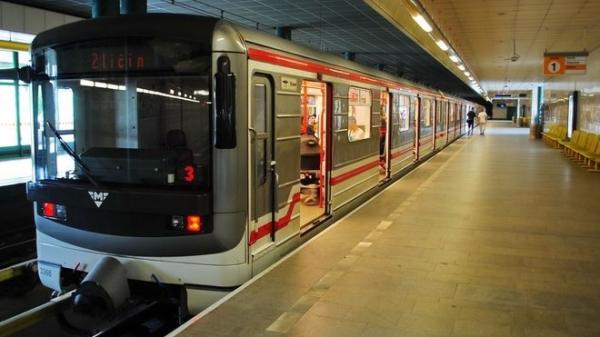 Praha Sobě navrhne prověřit vybudování okružní linky metra O